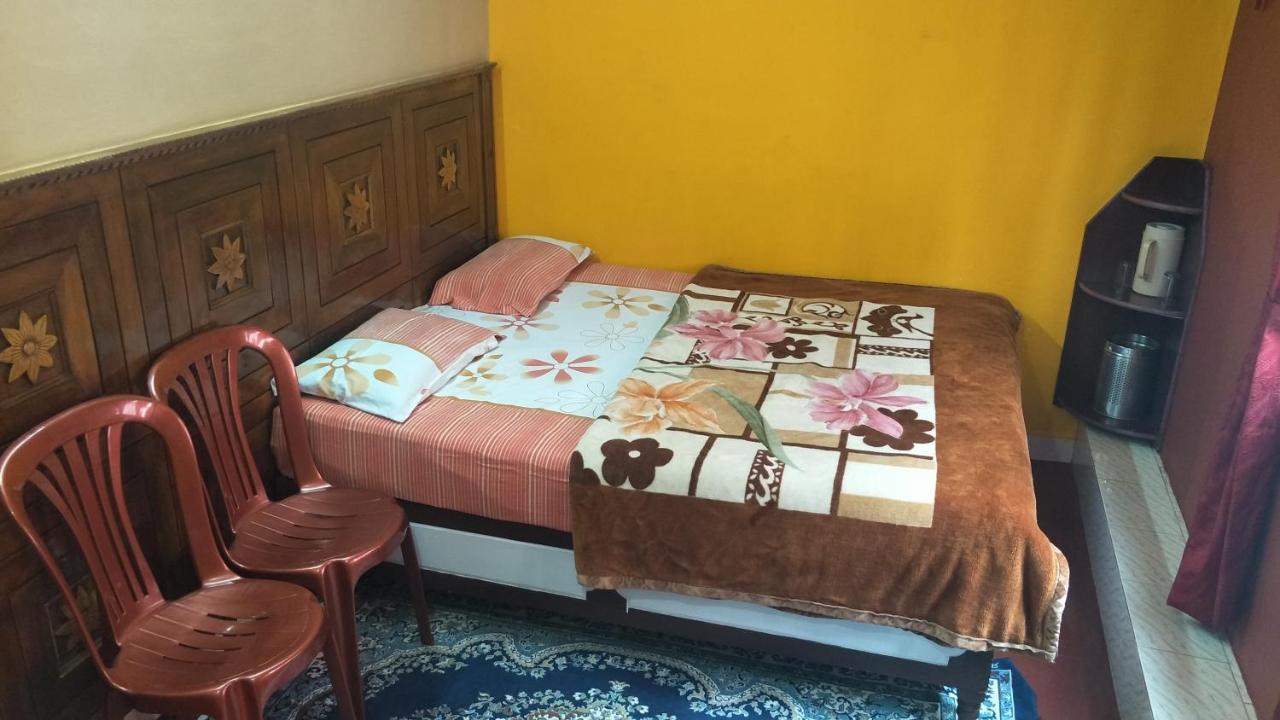 Jj Cottage Мунар Екстериор снимка